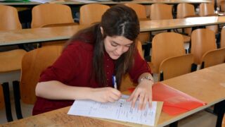 Inscriptions definitives nouveaux bacheliers 2019 Univ Bejaia jeudii 05 sep 2019 25