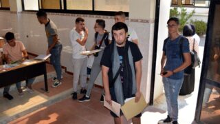 Inscriptions definitives nouveaux bacheliers 2019 Univ Bejaia jeudii 05 sep 2019 45