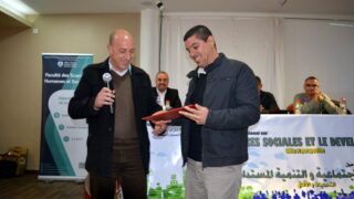 Colloque International Les Sciences Sociales et le Developpement Durable Defis et Perceptives FSHS Universite Bejaia 18 Dec 201 127