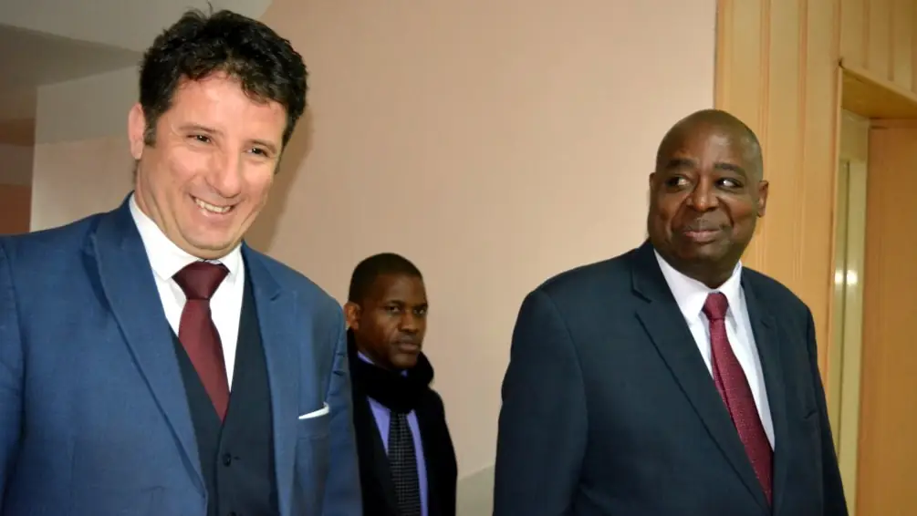 Visite de l’ambassadeur du Zimbabwe en Algérie, M. Vusumuzi Ntonga à l’université A-MIRA Bejaia le 29 janvier 2020.