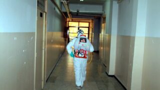 Compagne de desinfection des amphitheatres blocs pedagogiques et laboratoires Universite de Bejaia 30 Mars 2020l 004