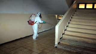 Compagne de desinfection des amphitheatres blocs pedagogiques et laboratoires Universite de Bejaia 30 Mars 2020l 022