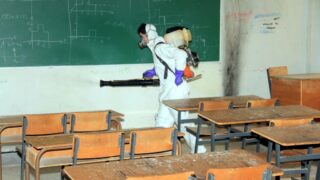 Compagne de desinfection des amphitheatres blocs pedagogiques et laboratoires Universite de Bejaia 30 Mars 2020l 041