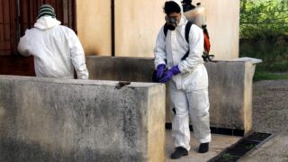 Compagne de desinfection des amphitheatres blocs pedagogiques et laboratoires Universite de Bejaia 30 Mars 2020l 053