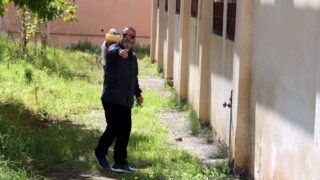 Compagne de desinfection des amphitheatres blocs pedagogiques et laboratoires Universite de Bejaia 30 Mars 2020l 060