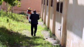 Compagne de desinfection des amphitheatres blocs pedagogiques et laboratoires Universite de Bejaia 30 Mars 2020l 062