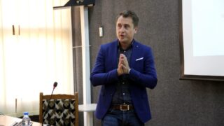 Conference Pr Leonard Ionutut ATANASE Univ Apollonia Iasi Roumanie Universite Bejaia 04 Mats 2020 25