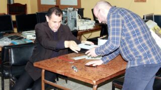 Realisation prototype respirateur artificiel equipe pluridisciplinaire enseignants chercheurs Universite Bejaia 20 Avril 2020 10