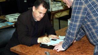 Realisation prototype respirateur artificiel equipe pluridisciplinaire enseignants chercheurs Universite Bejaia 20 Avril 2020 12