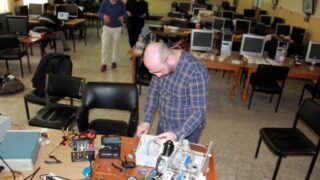 Realisation prototype respirateur artificiel equipe pluridisciplinaire enseignants chercheurs Universite Bejaia 20 Avril 2020 29