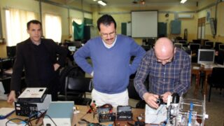 Realisation prototype respirateur artificiel equipe pluridisciplinaire enseignants chercheurs Universite Bejaia 20 Avril 2020 33