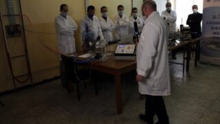 Realisation prototype respirateur artificiel equipe pluridisciplinaire enseignants chercheurs Universite Bejaia 20 Avril 2020 71