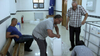 Distribution Gel Hydroalcoolique sous direction des moyens et de la maintenance universite de Bejaia 18