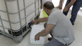 Distribution Gel Hydroalcoolique sous direction des moyens et de la maintenance universite de Bejaia 24