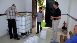 Distribution Gel Hydroalcoolique sous direction des moyens et de la maintenance universite de Bejaia 35