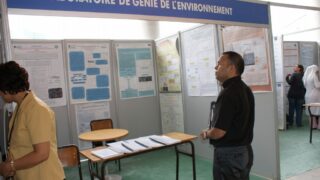 4em forum universite bejaia 2010 039