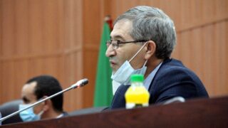 Installation officielle du Pr TARI Abdelkamel, directeur de l'ESTIN 31 Installation du Pr TARI Abdelkamel Directeur ESTIN Bejaia 30 Novembre 2020 034