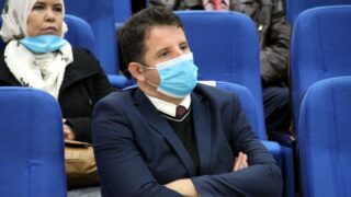 Installation officielle du Pr TARI Abdelkamel, directeur de l'ESTIN 33 Installation du Pr TARI Abdelkamel Directeur ESTIN Bejaia 30 Novembre 2020 036