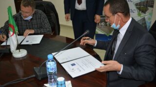 Signature de convention cadre de cooperation entre luniversite Abderrahmane MIRA et le Centre national de Recherche en Techno 21