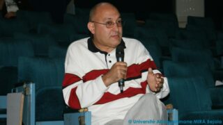 Photos prises lors des communications animée par Dr Abdelaziz Franck BOUGAHAM, Pr Riad MOULAI 5 Photos prise lors des communications animee par Dr Abdelaziz Franck BOUGAHAM Pr Riad MOULAI 25 mai 2015 005