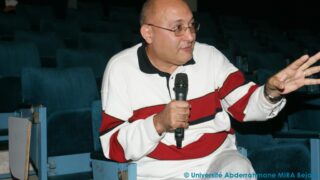 Photos prises lors des communications animée par Dr Abdelaziz Franck BOUGAHAM, Pr Riad MOULAI 7 Photos prise lors des communications animee par Dr Abdelaziz Franck BOUGAHAM Pr Riad MOULAI 25 mai 2015 007