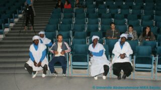 Photos prises lors des communications animée par Dr Abdelaziz Franck BOUGAHAM, Pr Riad MOULAI 17 Photos prise lors des communications animee par Dr Abdelaziz Franck BOUGAHAM Pr Riad MOULAI 25 mai 2015 017