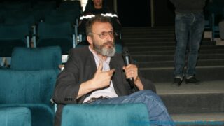 Photos prises lors des communications animée par Dr Abdelaziz Franck BOUGAHAM, Pr Riad MOULAI 18 Photos prise lors des communications animee par Dr Abdelaziz Franck BOUGAHAM Pr Riad MOULAI 25 mai 2015 018