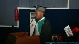 Ceremonie de la remise des diplomes aux etudiants etrangers 25 juillet 2015 032