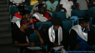 Ceremonie de la remise des diplomes aux etudiants etrangers 25 juillet 2015 034