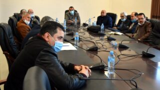 Installation du Professeur AOUDIA Sofiane, nouveau Doyen de la Faculté des Sciences Exactes 50 Installation du Professeur AOUDIA Sofiane nouveau Doyen de la Faculté des Sciences Exactes en remplacement du Professeur BOUKERROUI Abdelhamid, au niveau de la salle des réunions du rectorat, étaient présents le recteur, les vices recteur, les différents doyens des facultés et le SG de l’université . Date: le 11 février 2021