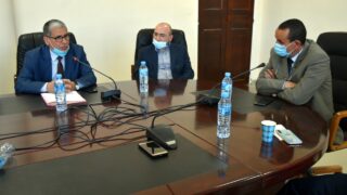 Installation du Professeur AOUDIA Sofiane, nouveau Doyen de la Faculté des Sciences Exactes 34 Pr AOUDIA Sofiane, doyen de la faculté des sciences exactes, en compagnie du BOUKERROU Mouloud, SG de l'université de Bejaia et le Pr BOUDA Ahmed, recteur de l'université de Bejaia