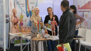 Rencontre universite entreprises salon de l emploi 30 septembre 2015 231