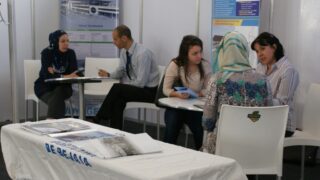 Rencontre universite entreprises salon de l emploi 30 septembre 2015 251