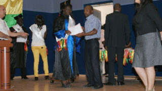 ceremonie remise attestation aux laureats etrangers annee 2013 picture 0013