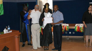 ceremonie remise attestation aux laureats etrangers annee 2013 picture 0020
