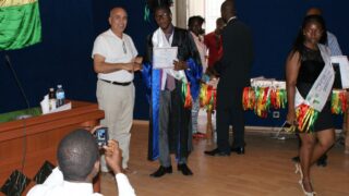ceremonie remise attestation aux laureats etrangers annee 2013 picture 0022