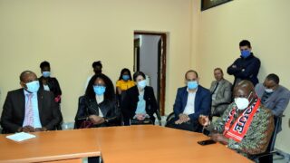 Visite de travail de son Excellence lAmbassadeur du Mozambique en Algerie M CARVALHO MUARIA a luniversite de Bejaia le 16 04 20 13