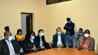 Visite de travail de son Excellence lAmbassadeur du Mozambique en Algerie M CARVALHO MUARIA a luniversite de Bejaia le 16 04 20 17