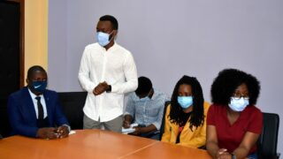 Visite de travail de son Excellence lAmbassadeur du Mozambique en Algerie M CARVALHO MUARIA a luniversite de Bejaia le 16 04 20 34