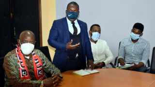 Visite de travail de son Excellence lAmbassadeur du Mozambique en Algerie M CARVALHO MUARIA a luniversite de Bejaia le 16 04 20 49