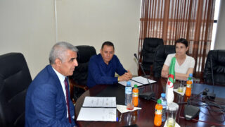 Signature de convention cadre de cooperation entre luniversite de Bejaia et VMS Industrie 14 06 2021 11