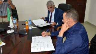 Signature de convention cadre de cooperation entre luniversite de Bejaia et VMS Industrie 14 06 2021 26