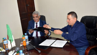 Signature de convention cadre de cooperation entre luniversite de Bejaia et VMS Industrie 14 06 2021 27