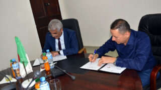 Signature de convention cadre de cooperation entre luniversite de Bejaia et VMS Industrie 14 06 2021 29