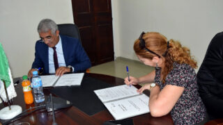 Signature de convention cadre de cooperation entre luniversite de Bejaia et lInstitut National Specialise dans la Formation 25