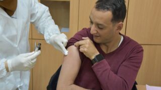 Campagne de vaccination contre le virus COVID 19 au profit de la communaute universitaire 17 janvier 2022.31 1