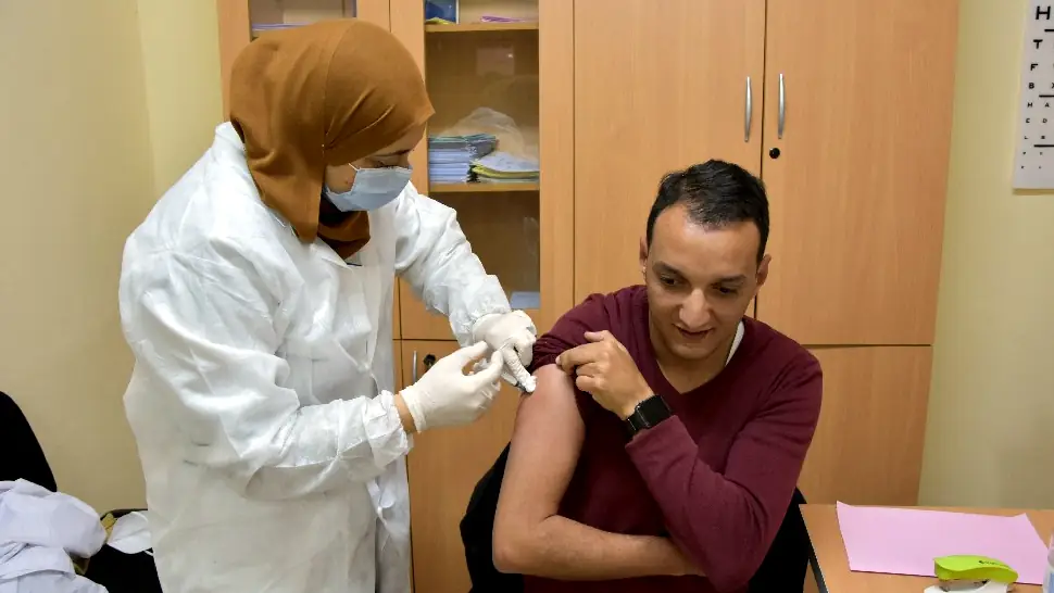 Campagne de vaccination contre le virus COVID-19 au profit de la communauté universitaire.