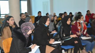 Conference debat avec Mme Hanifa MOSTEFAI dite Foufa 14 12 202127