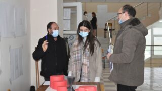 Affichage des travaux des etudiantseL1 du departement darchitecture le 1 fevrier 2022 03