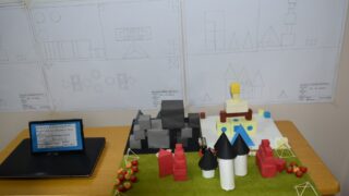 Affichage des travaux des etudiantseL1 du departement darchitecture le 1 fevrier 2022 09